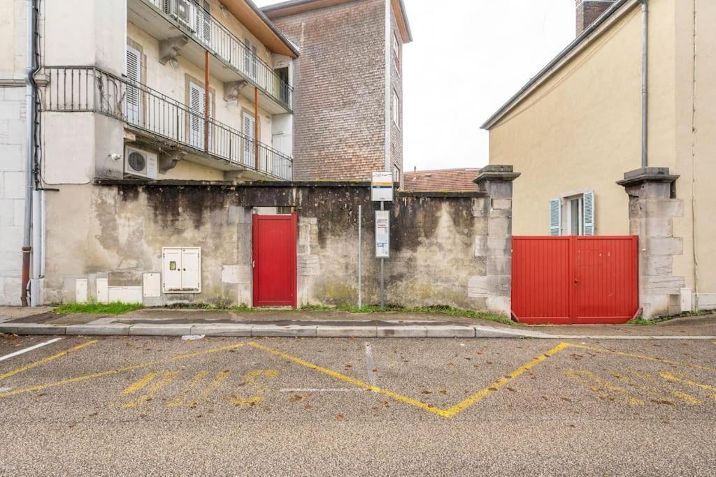 Superbe Appartement Avec Parking Gratuit Lons-le-Saunier Dış mekan fotoğraf